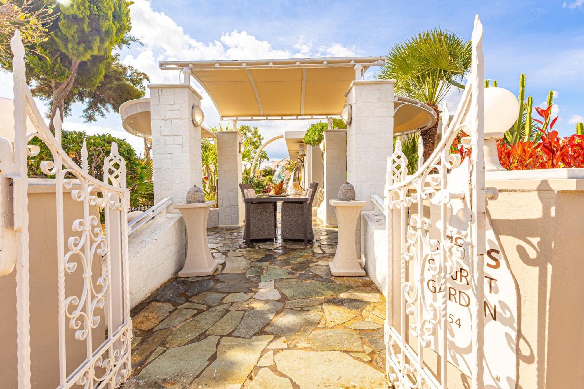 ハニア Renas Secret Garden Houseヴィラ エクステリア 写真